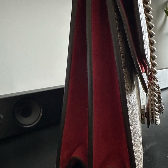 Gucci Dionysus GG Supreme Canvas Shoulder Bag – Cream/Red – Medium – Authentic - Picture 4 of 6
